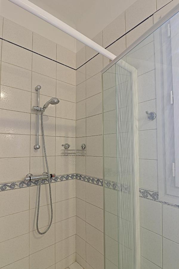Le Family Lodge 2 Chambres 4 Personnes Classe 3 Etoiles Annecy Exterior photo