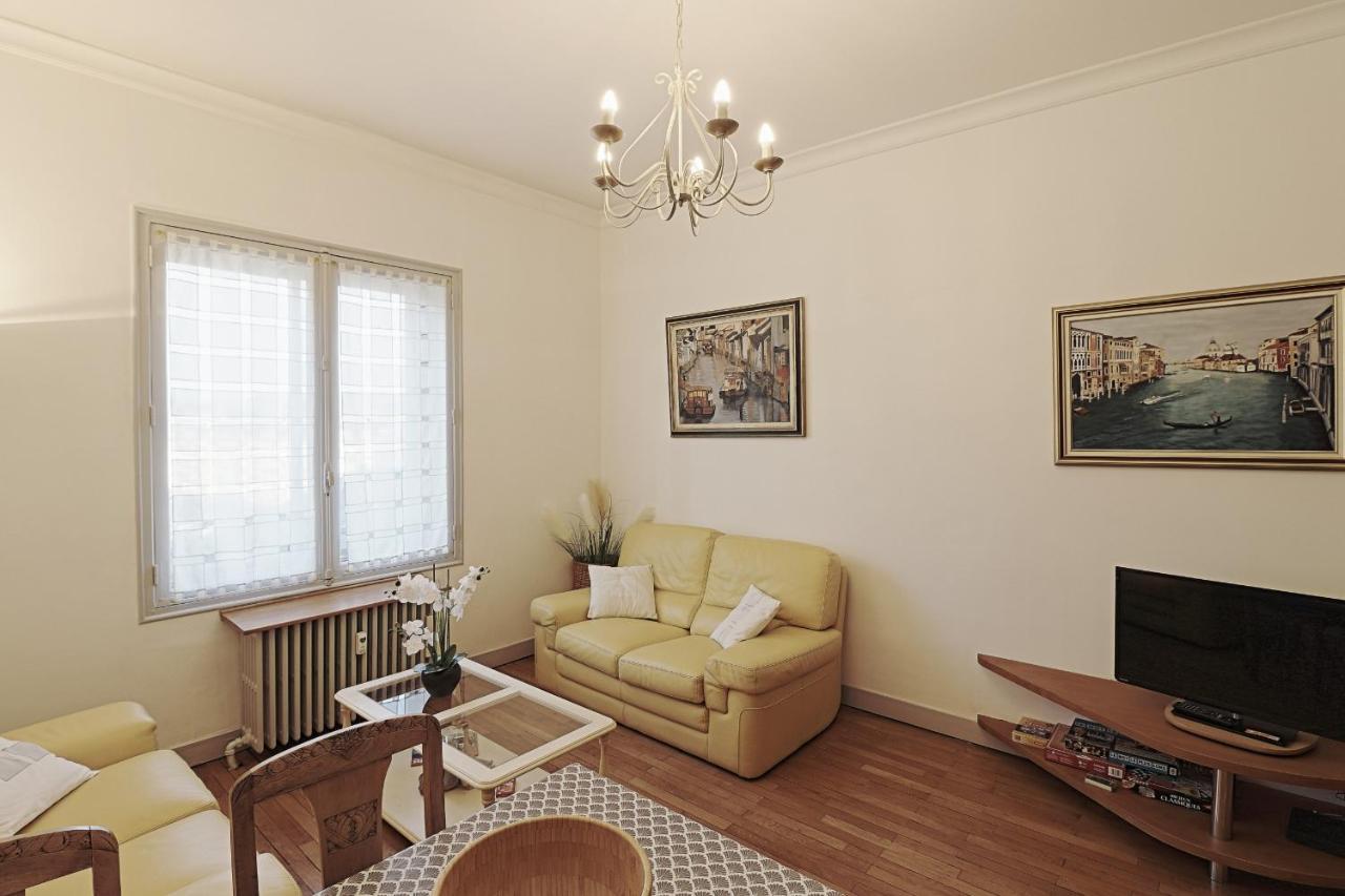 Le Family Lodge 2 Chambres 4 Personnes Classe 3 Etoiles Annecy Exterior photo